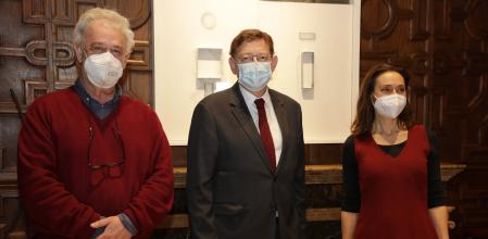 El hijo de García-Berlanga, junto a Ximo Puig y la actriz Rosana Pastor.