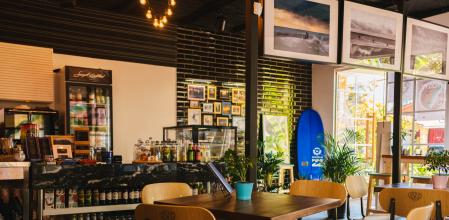 Este bar nos recuerda que hay cosas más importantes que el coronavirus