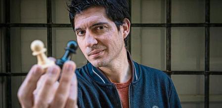 Entrevista a Paco Cerdá, periodista y escritor. Ángel Aparicio......Valencia.....2/2/21....