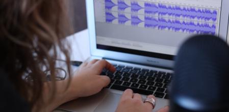 Durante el confinamiento, el consumo de podcast se incrementó en todo el mundo y, uno de cada cuatro españoles se decantó en 2020 por los contenidos de esta plataforma