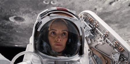 'For all mankind' explora una NASA donde las mujeres tienen un mayor papel después de la derrota frente a los soviéticos.