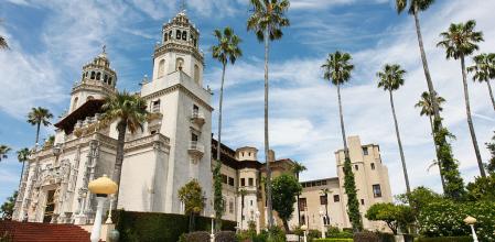 Visión general de la Casa Grande, el edificio principal del castillo Hearst.
