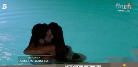 Claudia y Toni se acercan peligrosamente en 'La isla de las tentaciones 3'