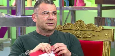 Jorge Javier Vázquez acepta el trono de 'MYHYV'.