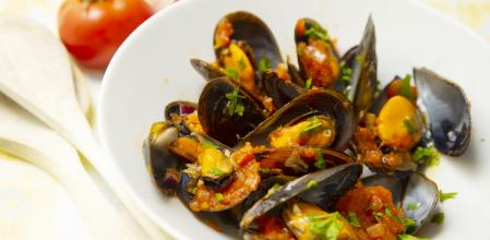 Mejillones con tomate