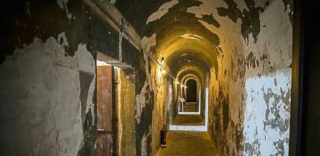 02 - 04 - 2019 / Barcelona / instalaciones Castillo de Montjuic / Foto: Llibert Teixido - calabozos y grafitis