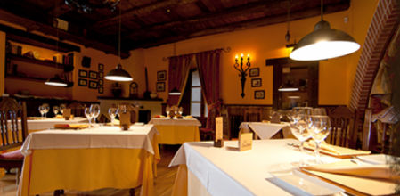 Sala del restaurante El Ermitaño