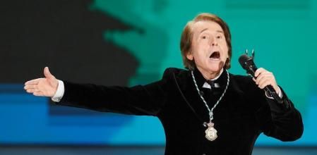 Raphael canta el himno de Andalucía