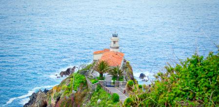 Faro de Cudillero