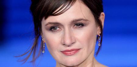 Emily Mortimer lleva con naturalidad ser hija de un famoso actor británico y vivió con intensidad su último trabajo, en la película de terror, ‘Relic’