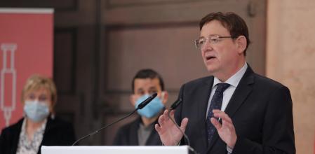 El presidente de la Generalitat Valenciana, Ximo Puig, con el conseller Vicent Marzà y la consellera Ana Barceló.