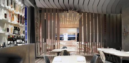 Hace cinco años Jordi Vilà creó Al Kostat un comedor frente al de su Alkimia con una propuesta que conectara con el cliente local