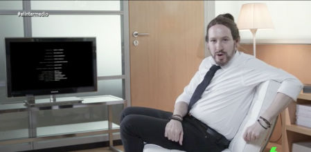 Joaquín Reyes imita a Pablo Iglesias en 'El intermedio'