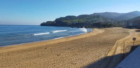 Panorámica de la playa de Bakio, en Vizcaya.