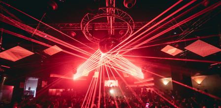 La masificación en discotecas, en suspense. En imagen, el interior de Spook en València