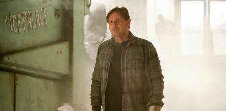 Emilio Estevez cada vez se parece más a su padre Martin Sheen en todos los aspectos.