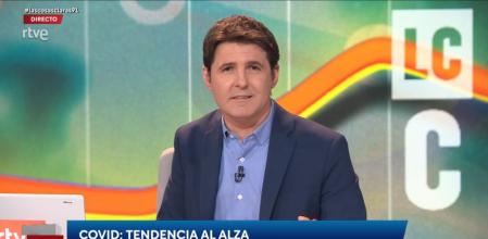 Jesús Cintora daba paso a una información sobre las fiestas ilegales en Madrid