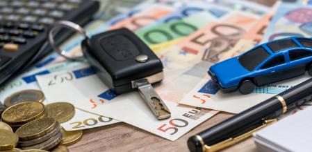 La ayuda económica recibida por el Estado por la compra de un coche nuevo hay que declararla como ganancia patrimonial en la declaración de Renta