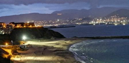 Anochecer en la playa de Arrigunaga.