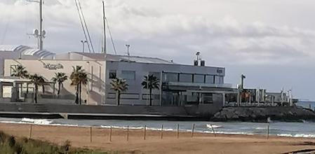 Panorámica del puerto de Vilanova i la Geltrú.