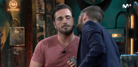 David Bustamante visita 'La resistencia' de David Broncano