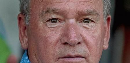PERALADA, SPAIN - JULY 16: Ex former manager of RCD Espanyol Javier Clamente attends to a pre-season friendly match between RCD Espanyol and CF Peralada at Municipal de Peralada on July 16, 2019 in Peralada, Spain. (Photo by Quality Sport Images/Getty Images)