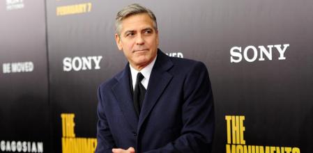 George Clooney en la alfombra roja de la presentación de su última película 'The Monuments Men'