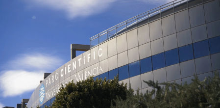 Los Centros de Innovación Digital (DIH) ponen en contacto a empresas con proveedores de servicios desde 2016. En la imagen, el edificio que alberga el DIH del Parc Científic de la Universitat de València