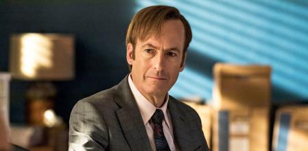 Bob Odenkirk en su aplaudido papel de abogado timador en la serie 'Better Call Saul'