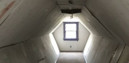 Ático donde Mary encontró la escena perturbadora