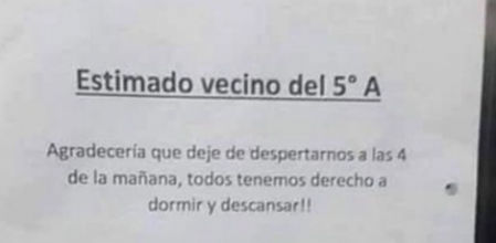 Los carteles entre vecinos se han incrementado en estos últimos meses