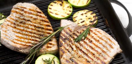 Pez espada y calabacín a la plancha