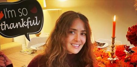 La actriz Salma Hayek ha revelado más de un año después lo mal que lo pasó con el coronavirus