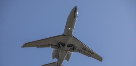 avión despegando des de El Prat