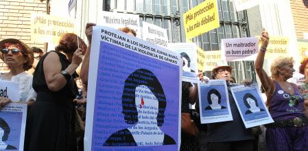 Concentración frente al ministerio de Justicia en apoyo de Juana Riivas en el 2017