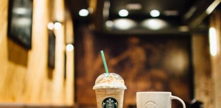 Varios usuarios de TikTok se están acostumbrando a 'trolear' a los trabajadores de Starbucks