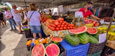 Ambiente del mercadillo de Fuengirola.