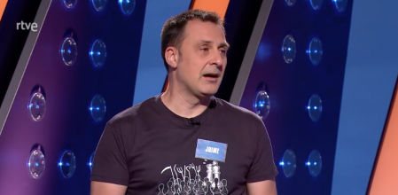 La camiseta de un concursante de ‘Saber y Ganar’ la lía en las redes sociales