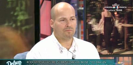 Olfo Bosé narra el calvario que vivió en la infancia.