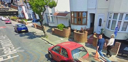 Muchos usuarios han compartido las historias que hay detrás de las imágenes de Google Maps