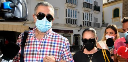 Isabel Pantoja junto a su hermano Agustín acuden a los juzgados en Chiclana.