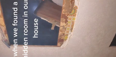 Descubren una habitación secreta oculta en su casa llena de objetos e imágenes inquietantes