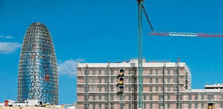 FOTO ALEX GARCIA CONSTRUCCION VIVIENDA NUEVA PISOS JUNTO A PL. GLORIAS 2020/11/11