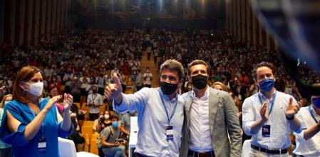 Carlos Mazón y Pablo Casado juntos en el congreso de valencia