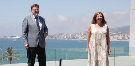 Los presidentes de la Comunidad Valenciana y de Baleares, Ximo Puig y Francina Armengol, en Palma.