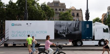 Tema

El conseller de Salut, Josep Maria Argimon, i la secretària de Salut Pública, Carmen Cabezas presentaran l’estratègia de vacunació amb punts autobusos del Banc de Sang i Teixits (BST) i camions-motorhome de la companyia automobilística SEAT. L’acte de presentació tindrà lloc demà dimarts 6 de juliol a les 18h a l’Arc de Triomf de Barcelona. Es podran prendre imatges del dispositiu mòbil i hi haurà atenció als mitjans.