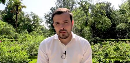 Alberto Garzón en el vídeo que ha publicado en su cuenta de Twitter