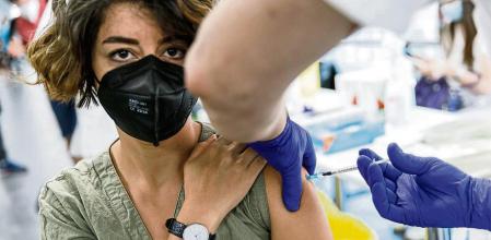 Centro de Vacunación para el civid-19 en el Wizink Centre Covid-19 Vacunas Virales