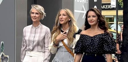Cynthia Nixon, Sarah Jessica Parker y Kristin Davis en el rodaje de 'And Just Like That...'