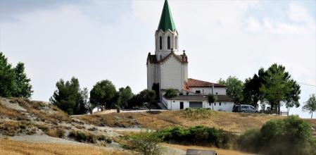 Paisaje de la cosechadora en el santuario de Puig Agut.